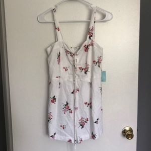 NWT Floral Tie Front Romper